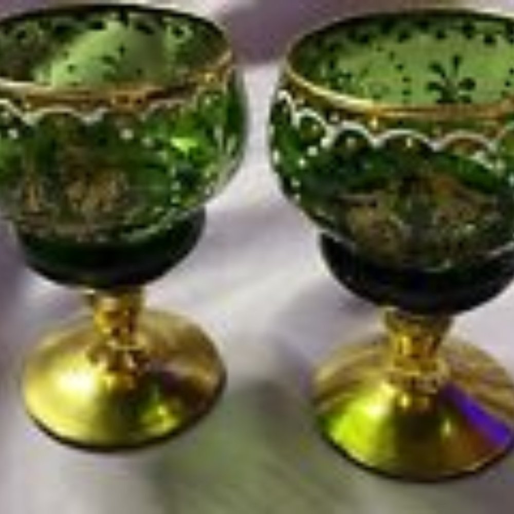 ANTIQUE VTG BOHEMIAN GOLD GILT & GREEN HAND PAINTED DESIGN BEAUTIFUL DELICATE